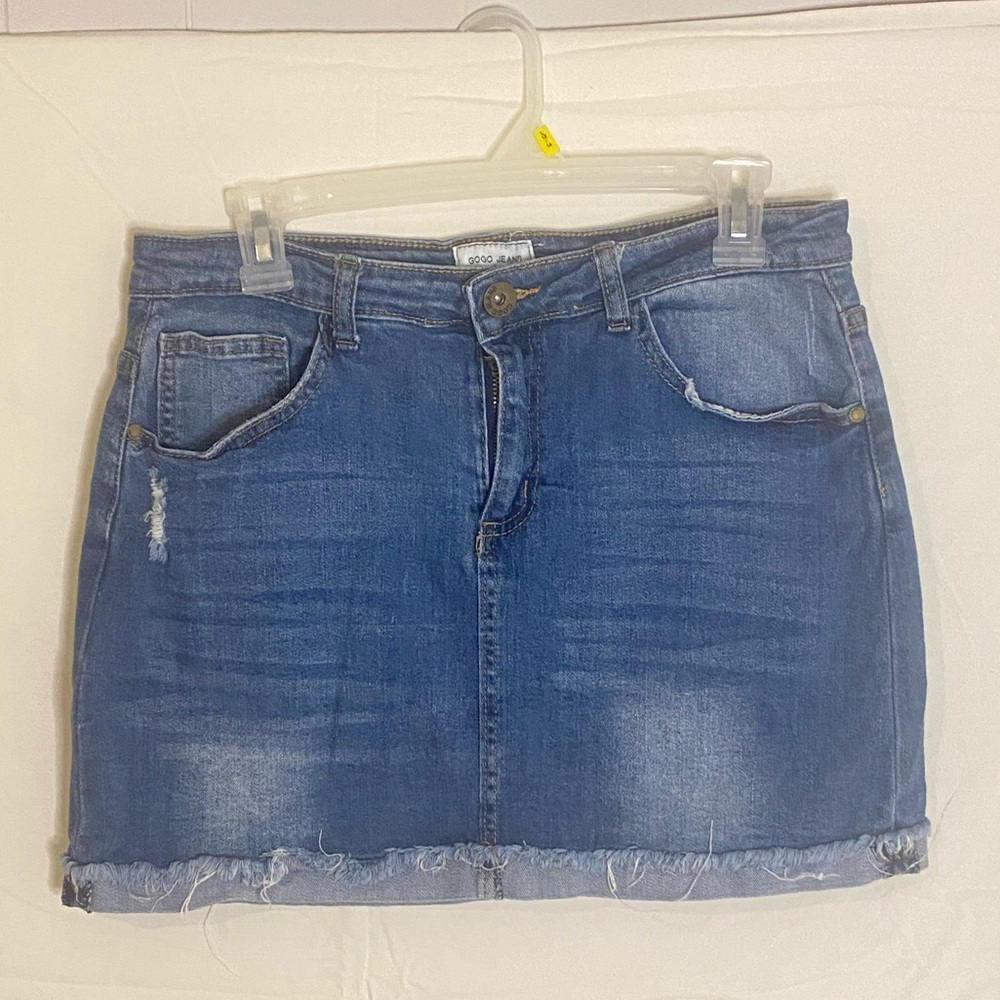 Denim skirt. Size 13.
